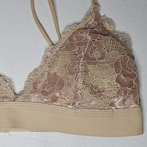 🎉HP🎉 [UrbanOutfitters] Out From Under Lightly Padded-Adjustable Bralette 《M》 - Picture 3 of 7